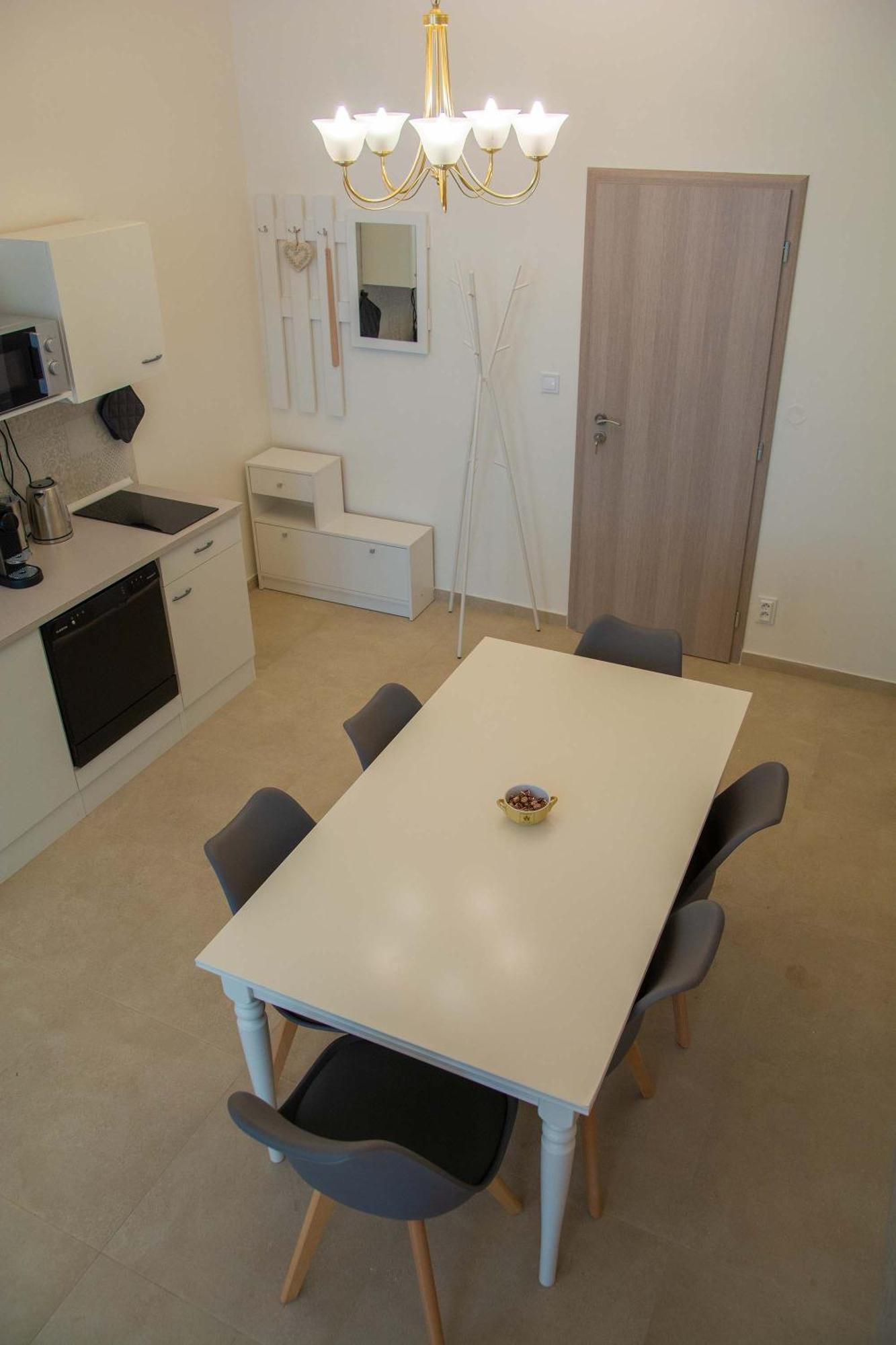 City Centre Apartment With Parking Praga Exterior foto